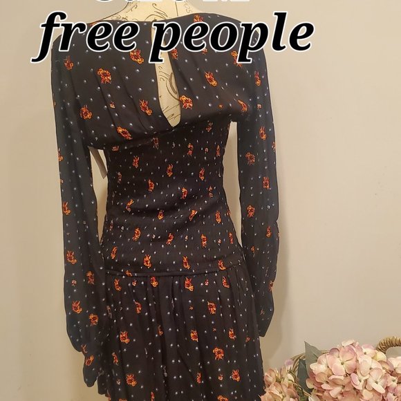 Free People Women Long Sleeve, Square Neck,Floral Shirred Dress Size M, - Picture 1 of 6